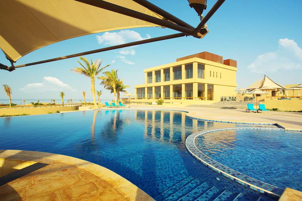 Golden Tulip Sharma Resort Instalações foto
