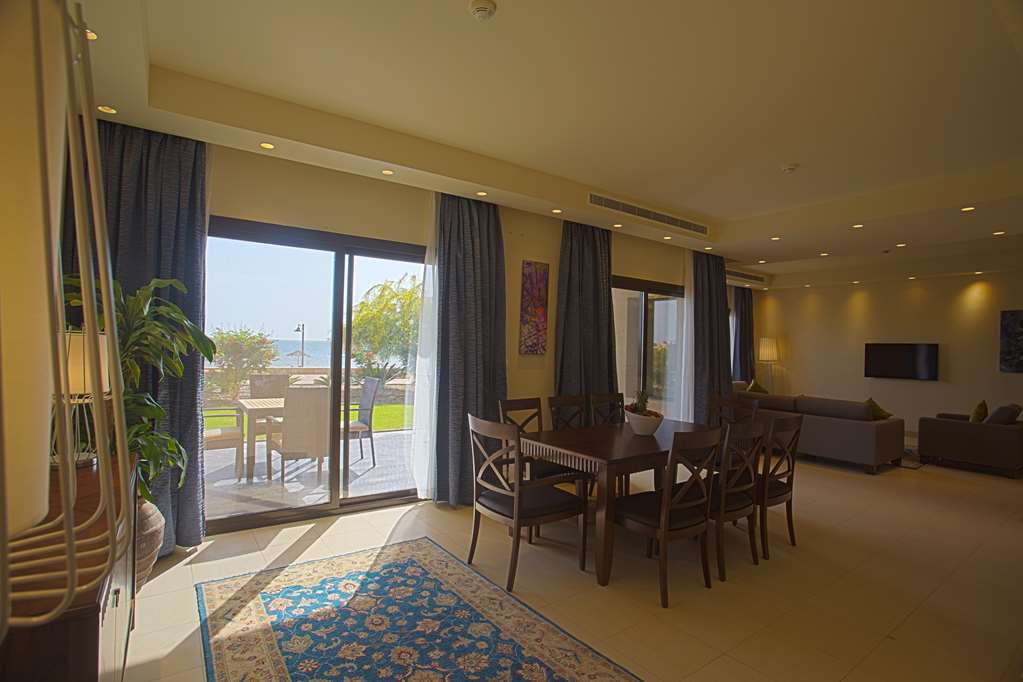 Golden Tulip Sharma Resort Quarto foto