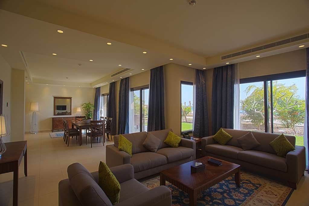 Golden Tulip Sharma Resort Quarto foto