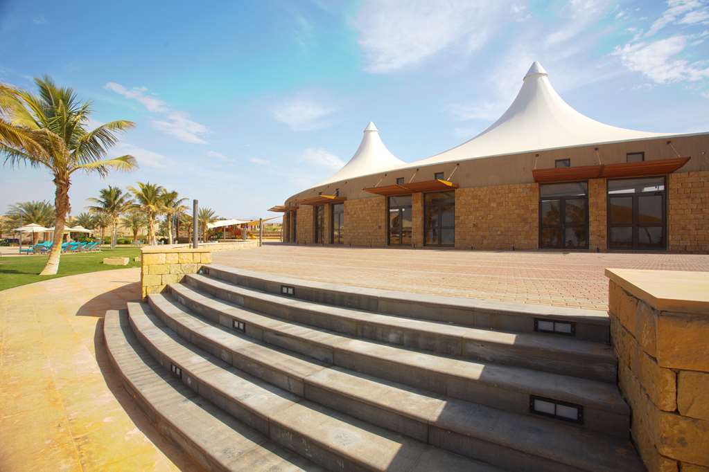 Golden Tulip Sharma Resort Instalações foto