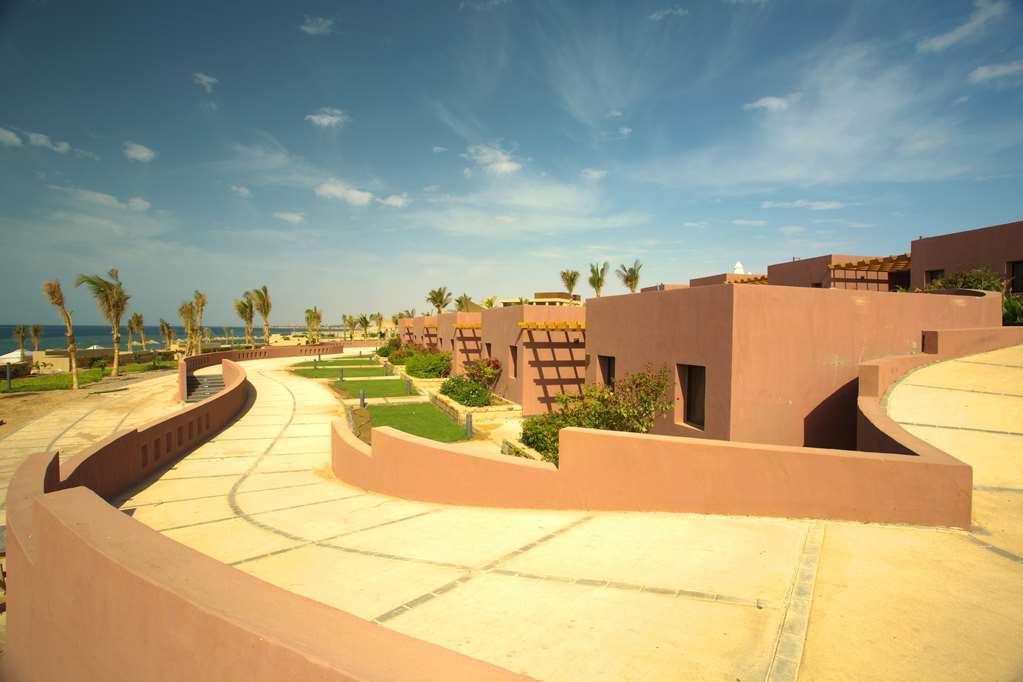 Golden Tulip Sharma Resort Quarto foto