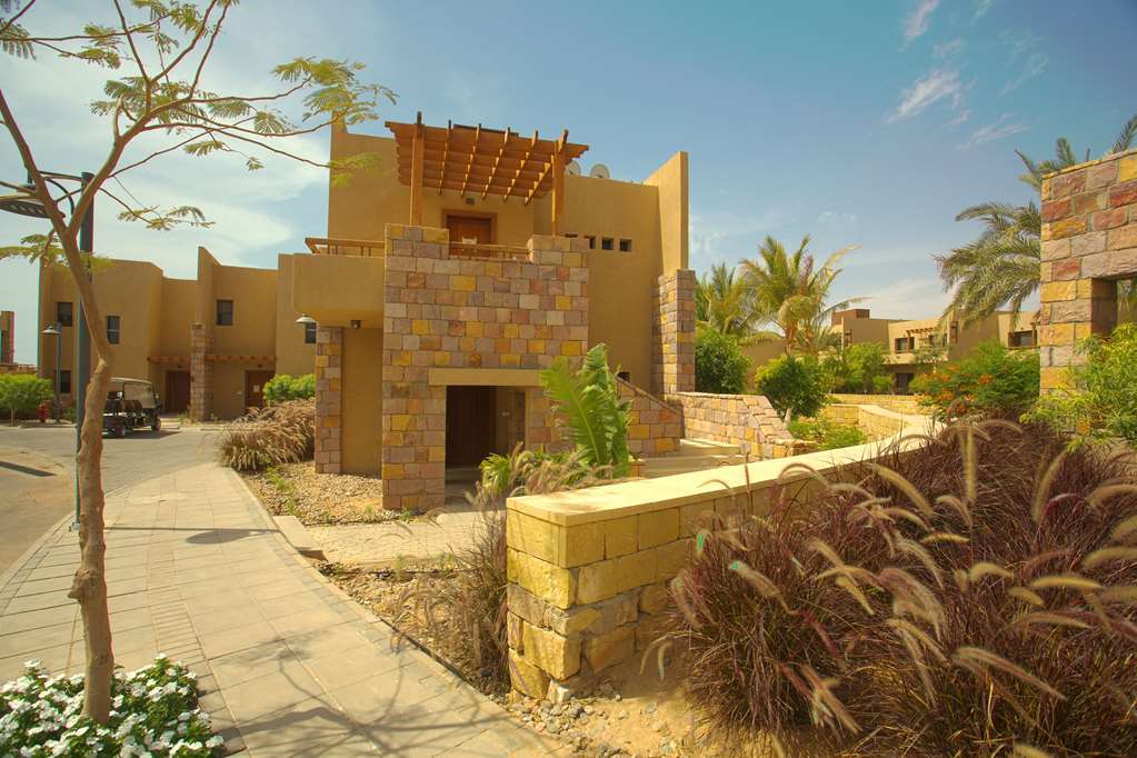 Golden Tulip Sharma Resort Quarto foto